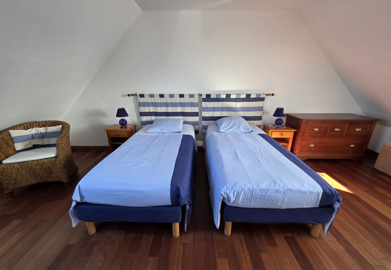 House in Plouguerneau - LA MAISON BLEUE